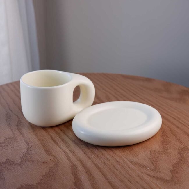 Modern Design Ceramic Mug - Image 4