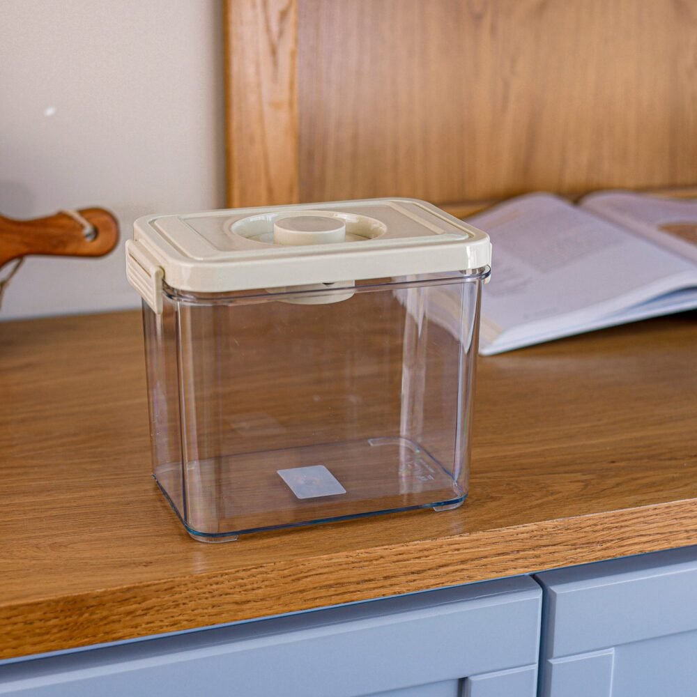 Airtight Vacuum Food Storage Container - Image 1