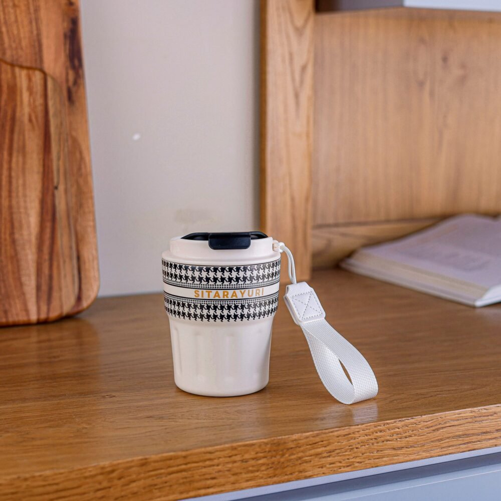 Portable Thermal Cup with Sealed Lid - Image 1