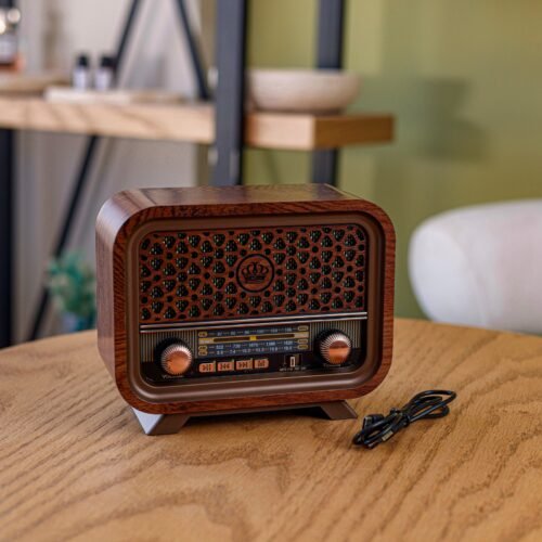 Royal Crown Design Classic Radio