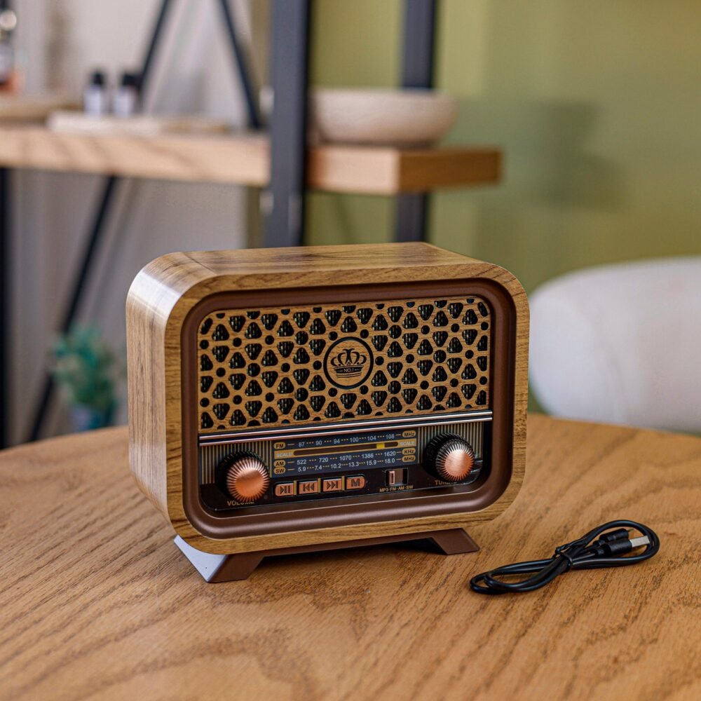 Royal Crown Design Classic Radio - Image 2