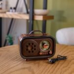 Portable Retro-Style Classic Radio - Image 2