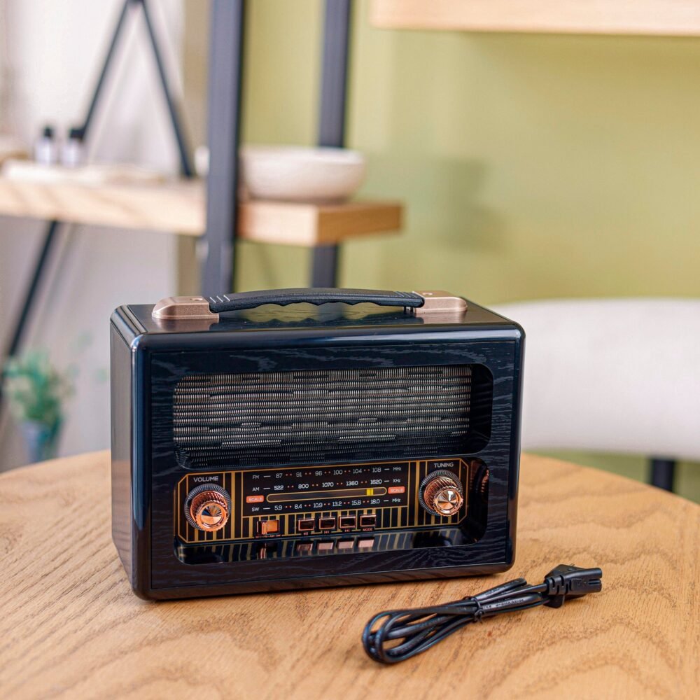 Portable Retro-Style Classic Radio - Image 2