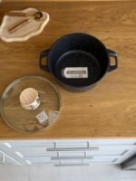 Granite Cooking Pot with Glass Lid and Side Handles -2.5 Liters - Image 3