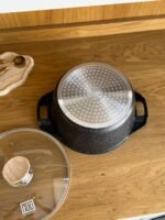 Granite Cooking Pot with Glass Lid and Side Handles -4.3 Liters - Image 4