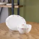 طبق ووعاء من البورسلان