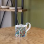 Decorated porcelain cup