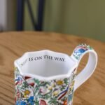 Decorated porcelain cup - Image 2