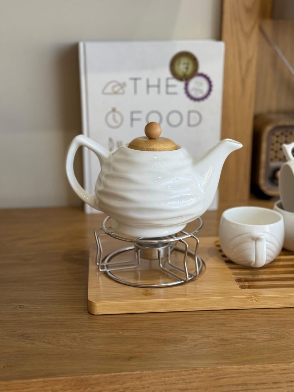 Porcelain Tea Set with Teapot, 4 Cups, and Candle Warming Base - Image 2