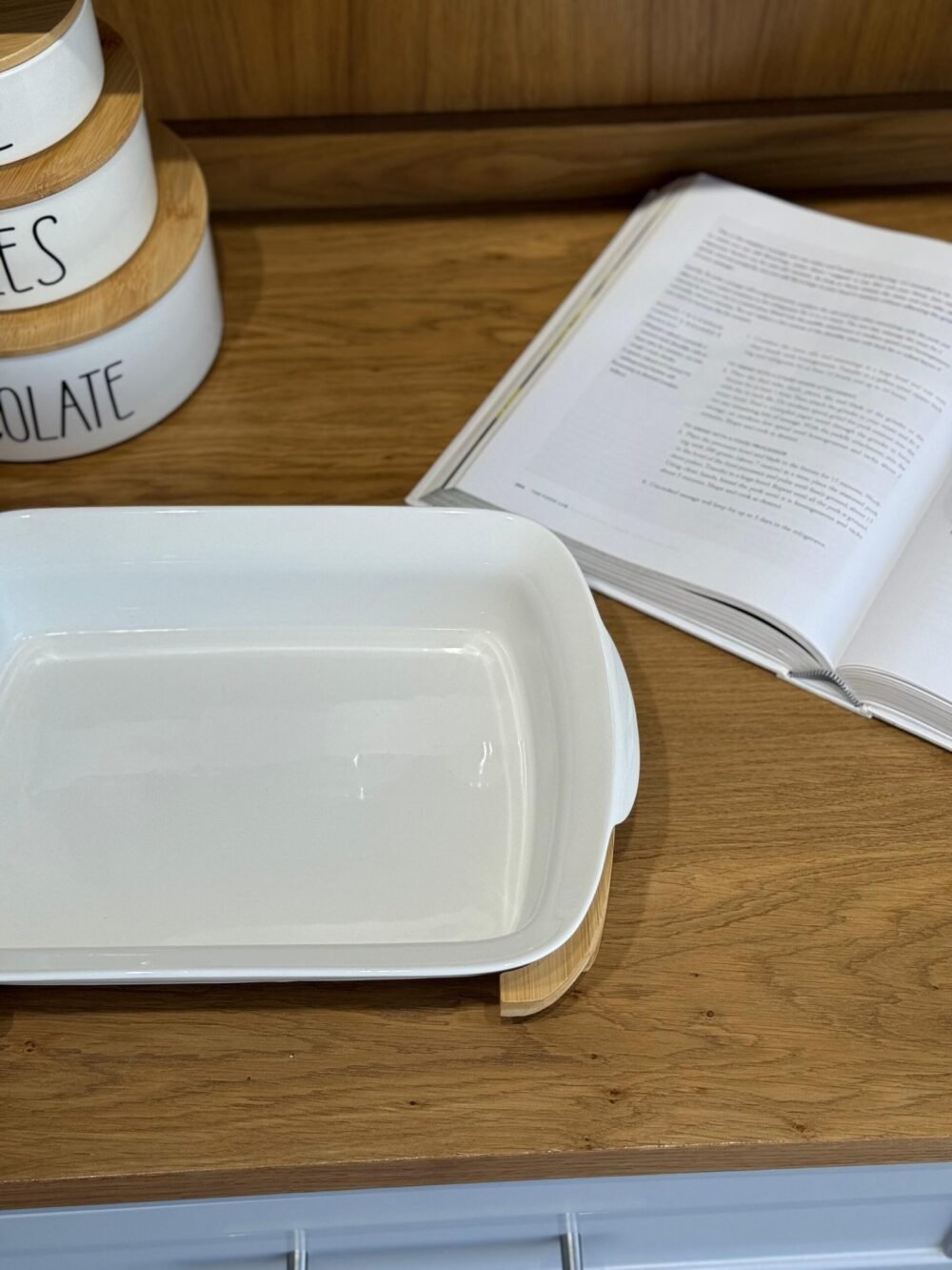 Porcelain Serving Dish with Wooden Stand - Image 3