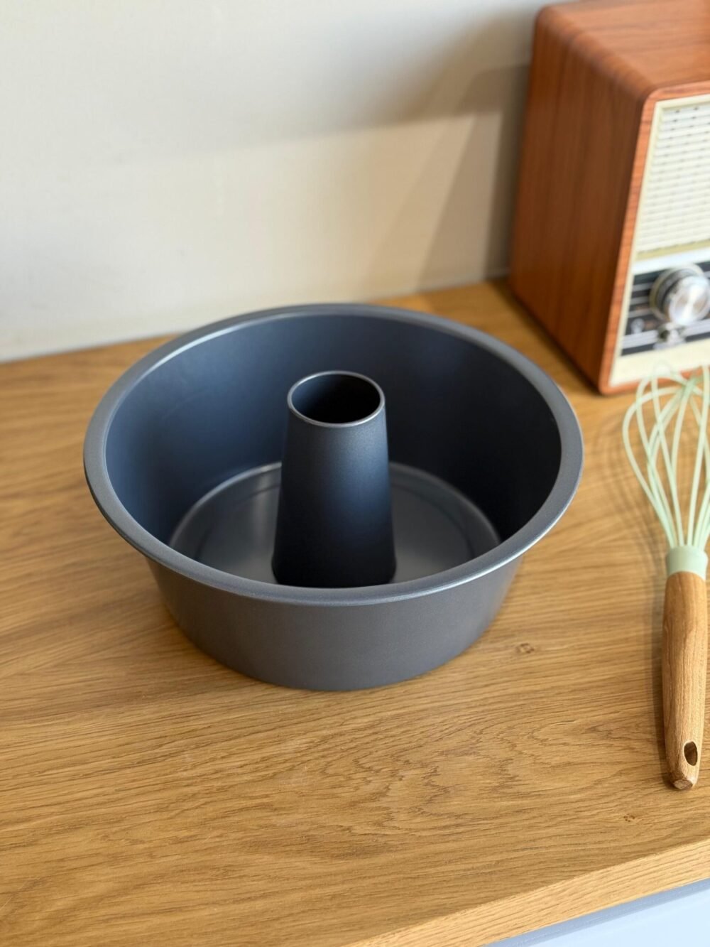 Round Metal Cake Mold with Center Tube - Image 1