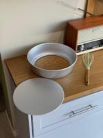 Large Round Baking Pan with Removable Bottom - Image 2