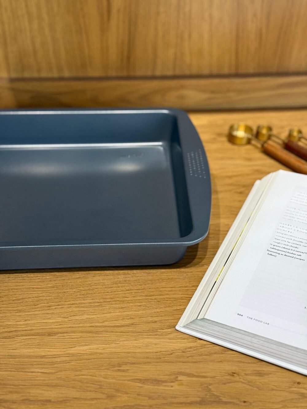 Non-Stick Rectangular Oven Tray - Image 3