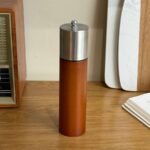 طاحونة توابل خشبية كبيرة