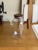 900ml Glass Oil Dispenser with Measurement Scale and Wooden Handl
