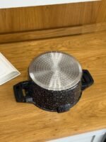4.5L Non-Stick Granite Casserole Pot – 24cm - Image 3