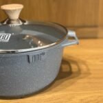 Granite Cooking Pot with Glass Lid and Side Handles -2.5 Liters - Image 3