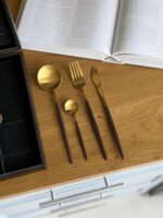 24-Piece Luxury Gold Cutlery Set – Elegant Black Handles - Image 2