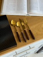 24-Piece Gold Cutlery Set with Classic Wooden Handles - Image 2