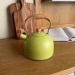 إبريق شاي صفّار