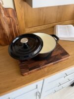 ⁦طنجرة كاست آيرون 24 سم⁩ - الصورة ⁦2⁩