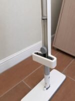 Spray Mop with Built-in Water Tank & Extendable Handle - Image 3