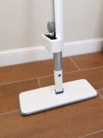 Spray Mop with Built-in Water Tank & Extendable Handle - Image 5