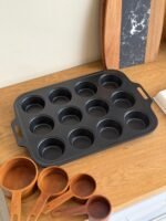 12-Cup Muffin / Cupcake Pan with Handles