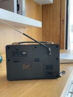 Portable Vintage Style Radio - Image 3