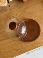 ⁦طبق تقديم مع غطاء زجاجي وقاعدة خشبية صغير⁩ - الصورة ⁦2⁩