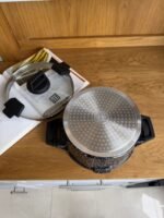 ⁦قدر طبخ جرانيت مع غطاء زجاج – 24 سم⁩ - الصورة ⁦3⁩