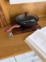 ⁦مقلاة DUX عميقة مع غطاء – 32 سم⁩ - الصورة ⁦3⁩