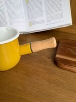 ⁦غلاي مطلي بالمينا مع مقبض خشبي⁩ - الصورة ⁦3⁩