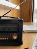 Portable Vintage Style Radio - Image 2