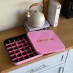 (مناسبة للفرن) صينية حلويات مربعة مع غطاء وشبك تقطيع