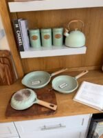 3-Piece Die-Cast Aluminum Ceramic Non-Stick Fry Pan Set - Image 3