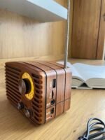Portable Radio Speaker with High-Sensitivity Antenna - Image 2