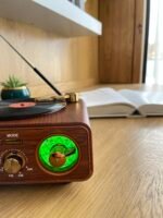 ⁦راديو محمول بتصميم عصري مدمج⁩ - الصورة ⁦2⁩