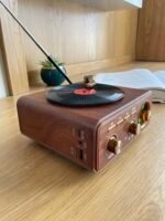 ⁦راديو محمول بتصميم عصري مدمج⁩ - الصورة ⁦3⁩