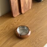 مَكْتَة صغيرة (منفضة) خشب مع ستانلس ستيل