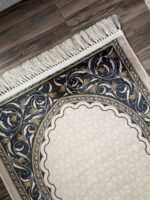 ⁦سجادة مزخرفة اسود وبيج⁩ - الصورة ⁦3⁩