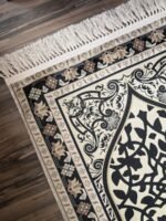 ⁦سجادة مزخرفة اسود وذهبي⁩ - الصورة ⁦2⁩