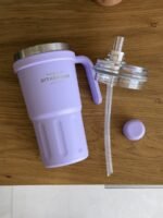 Insulated Travel Mug with Handle & Straw – 600 ml - Image 3