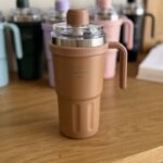 Insulated Travel Mug with Handle & Straw – 600 ml