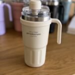 Insulated Travel Mug with Handle & Straw – 600 ml
