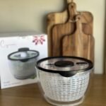 نشّافة/مصفاة سلطة مع وعاء