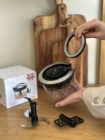 ⁦مفرمة/قطّاعة خضار يدوية بخيط سحب – 900 مل⁩ - الصورة ⁦3⁩