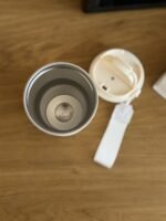 Insulated Travel Mug with Lid & Carry Strap – 360 ml - Image 4