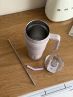 Large Insulated Travel Mug with Handle – 1400 ml - Image 4